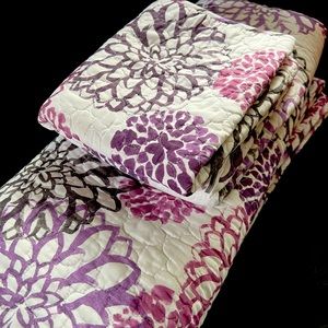 King Quilt with 2 Shams